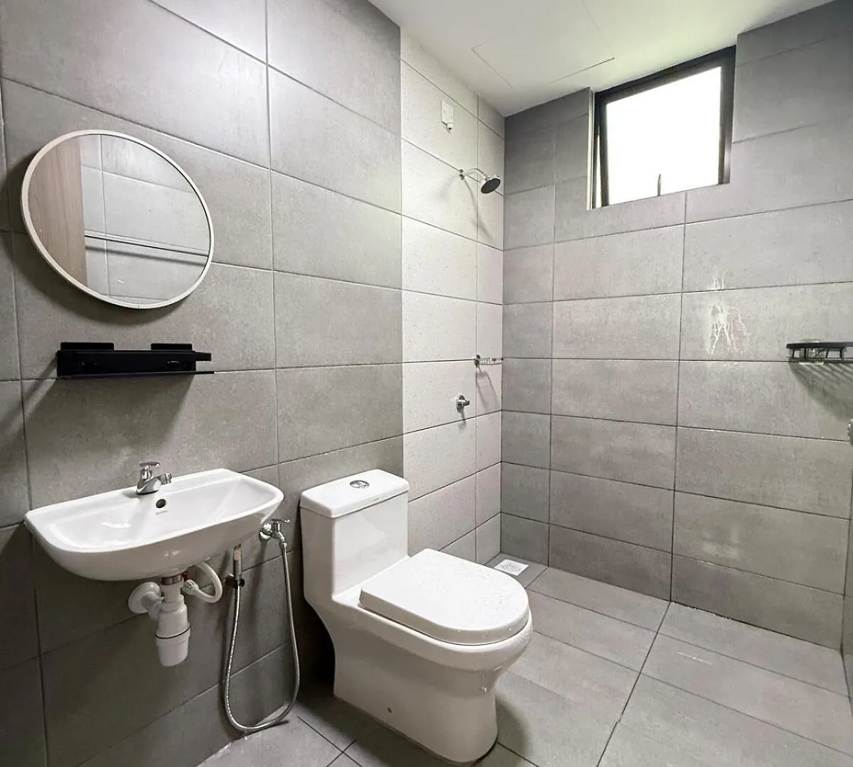 The Cozy Nest 5 Min Mid Valley 10 Min Ciq 10 Pax Johor Bahru Daire